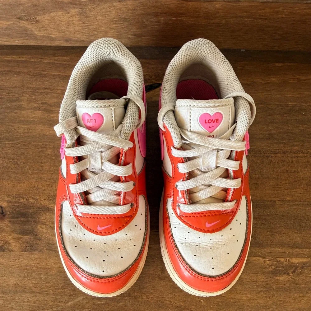 Nike Air Force 1 LV8 1 Valentines Day Kids Sneakers Pink Red FD1033-600 Size 10C